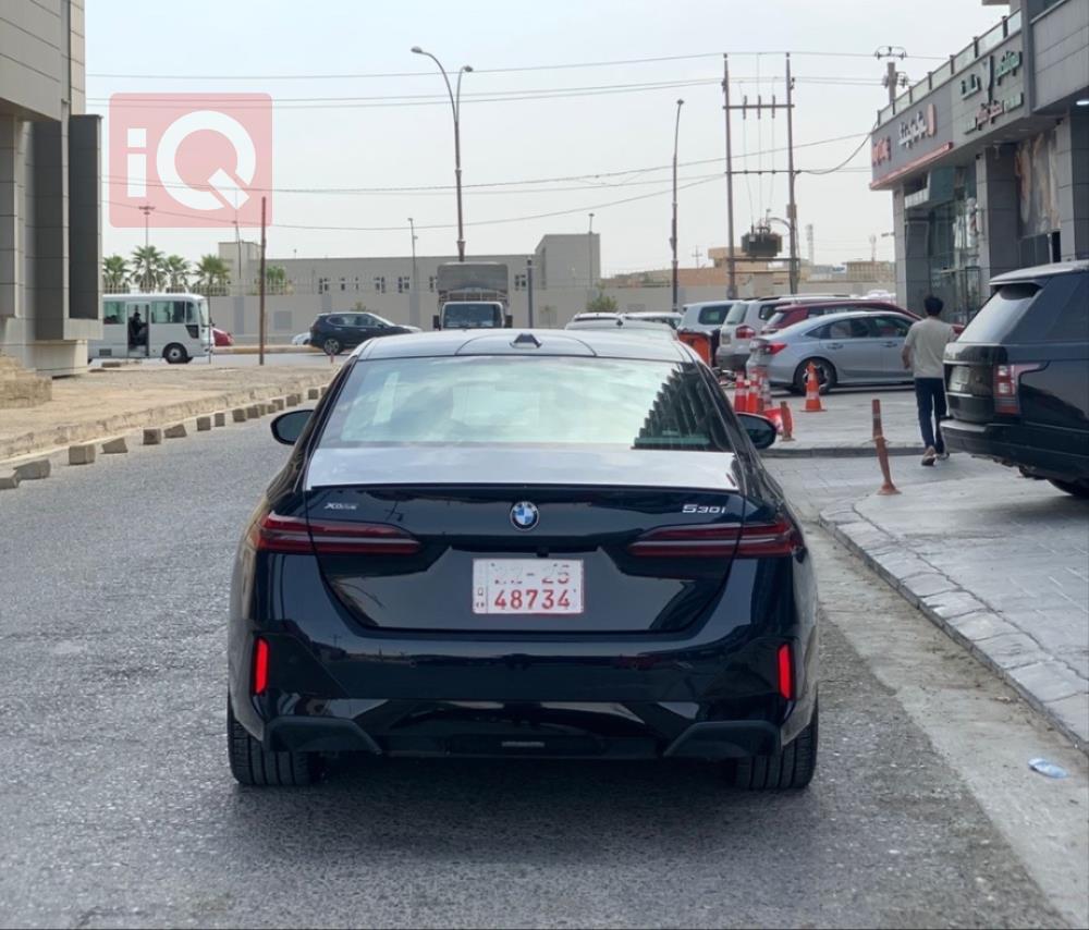 بی ئێم دەبڵیو سیریەس 5